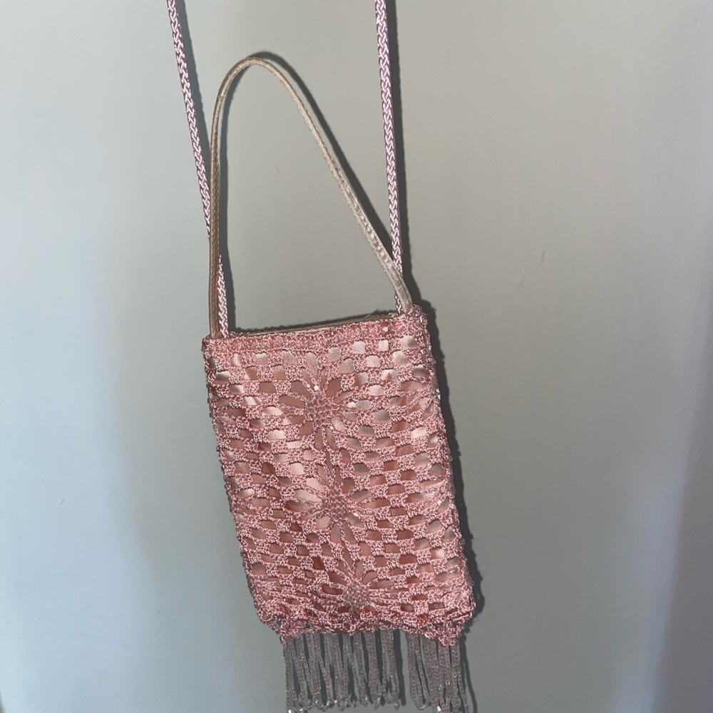 VintAge pink purse with beautiful bead detailing